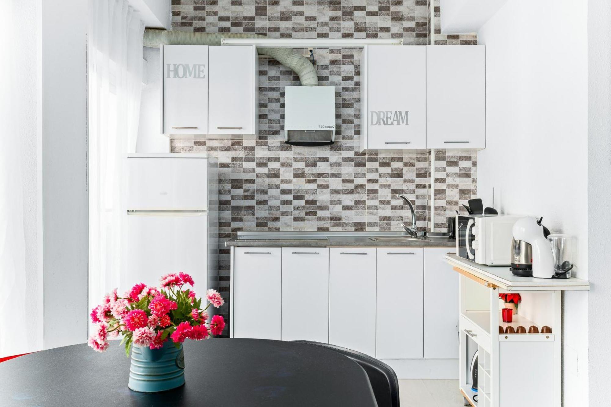 La Gaviota Apartment ตอร์เรเวียคา ภายนอก รูปภาพ